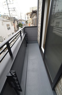 【バルコニー】 | 座間市相武台１丁目　新築戸建て　全１棟【仲介手数料無料】