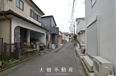 【前面道路含む現地写真】 | 座間市相武台１丁目　新築戸建て　全１棟【仲介手数料無料】