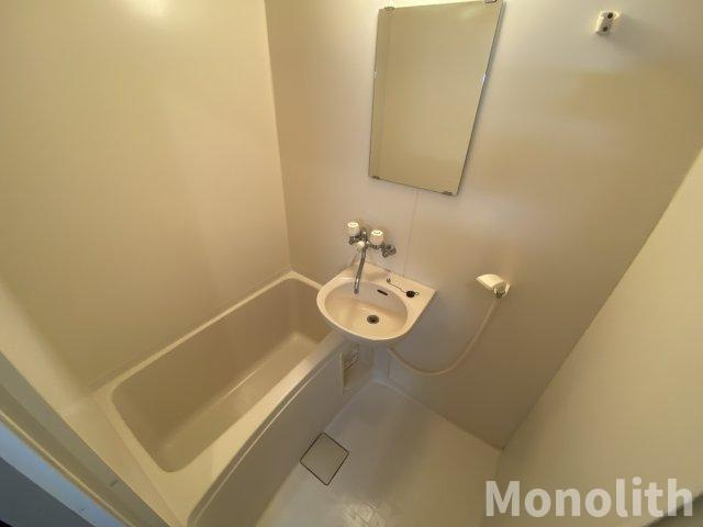 ラパス高倉台の浴室