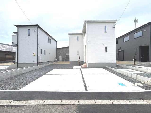 リーブルガーデン　江南市鹿子島町第四　全3区画分譲の駐車場|■駐車場　■ヤマダ不動産　株式会社リライフ　
■夢のマイホーム購入をフルサポートします！