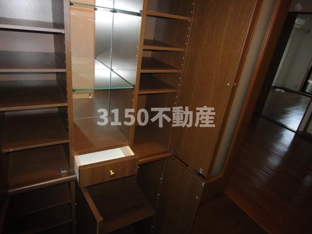 サンティアラＢの収納|下駄箱　開