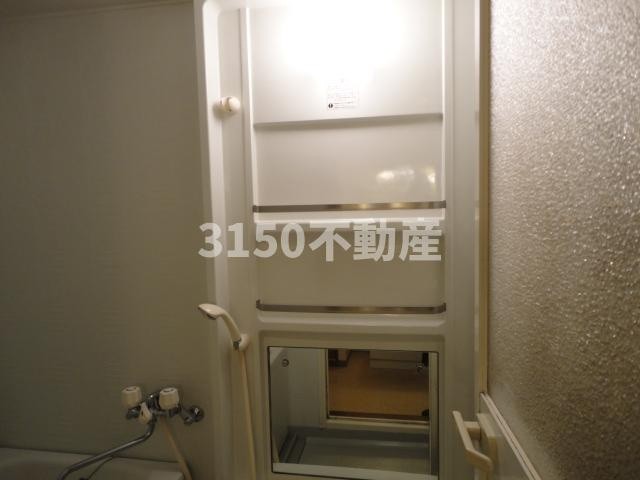 サンティアラＢの浴室|バス　棚