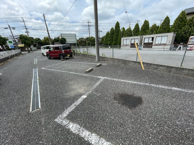 グランメールの駐車場