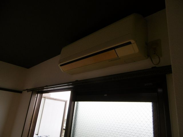 【設備】 | ハイツ玉川Ⅴ | エアコン付き※同物件別室写真です