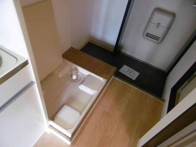 【設備】 | ハイツ玉川Ⅴ | 室内洗濯機置き場※同物件別室写真です