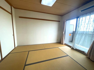 【和室】 | ベルドゥムール柏湯元温泉 | 約６帖の和室
※AIで加工して家具を消しております。