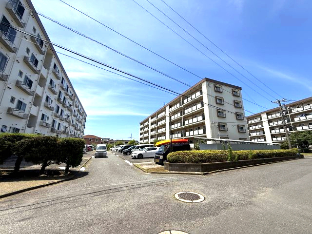 海見え！「東逗子ハイツB棟」　3階　南東向きの周辺|緑の多い周辺