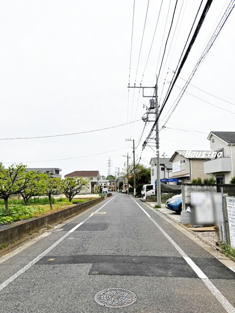 練馬区大泉学園町三丁目　新築住宅　限定１棟の前面道路含む現地写真|現在建築中です。完成予定は２０２６年５月。