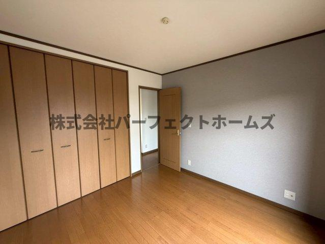 高野道2丁目戸建　賃貸の洋室|コンパクトで使いやすい洋室です