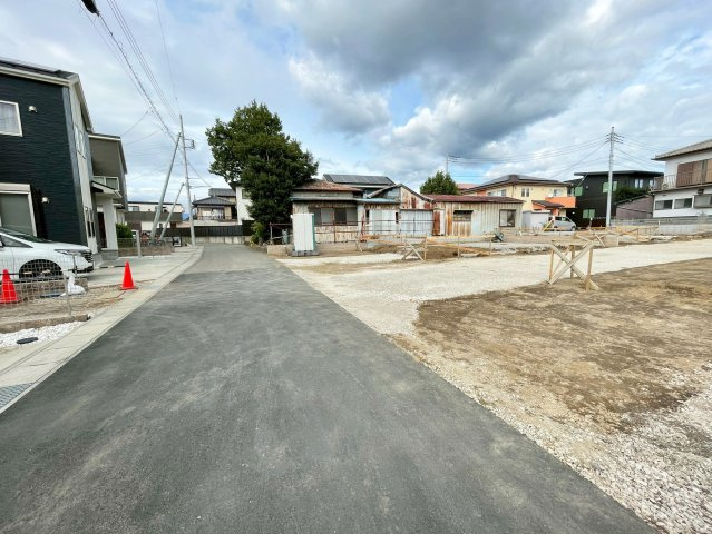 三島市谷田　新築戸建　全４棟　３号棟の前面道路含む現地写真|現地写真　11.06