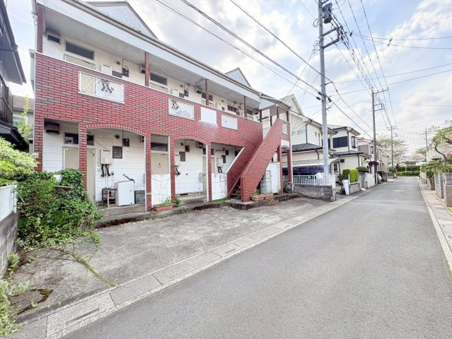 坂戸市泉町　建築条件なし売地　東武東上線『北坂戸駅』徒歩16分　【桜小学区】の前面道路含む現地写真