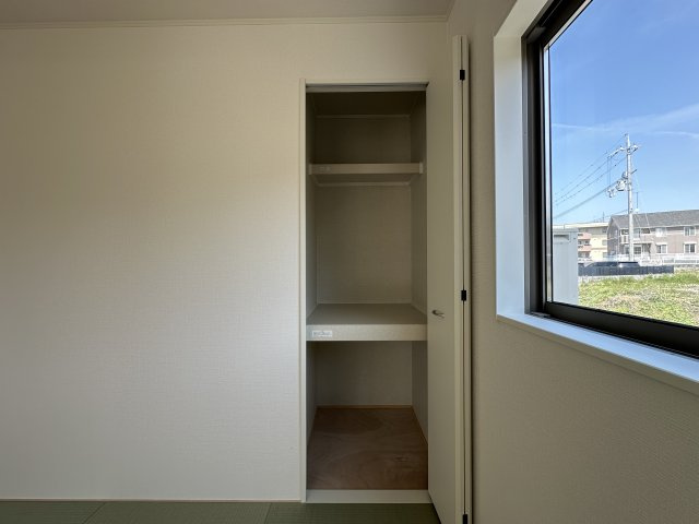 明石市大久保町谷八木新築戸建４号棟の収納