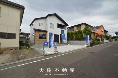 【前面道路含む現地写真】 | 海老名市国分寺台５丁目　新築戸建て　全１棟【仲介手数料無料】