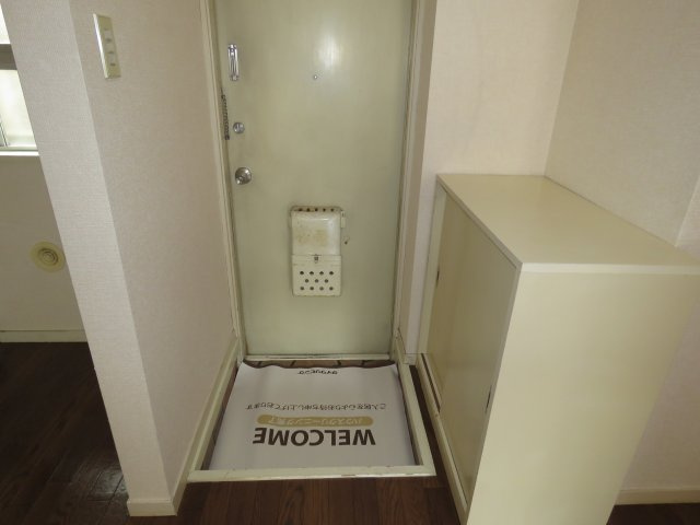 コスモプラザBの玄関