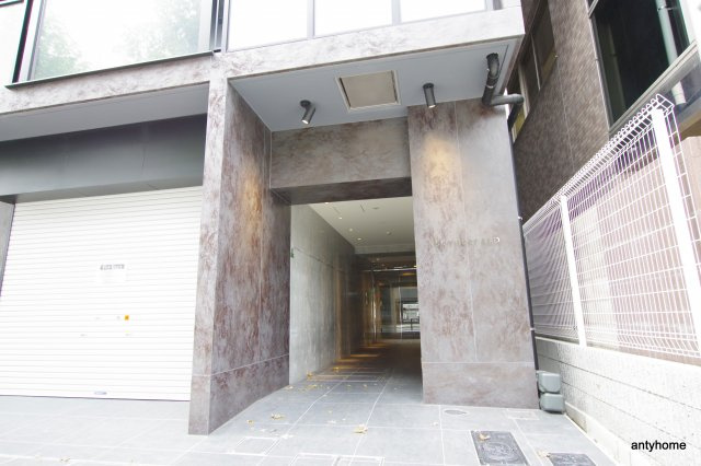SKTRUSTBLD　仲介手数料無料のエントランス
