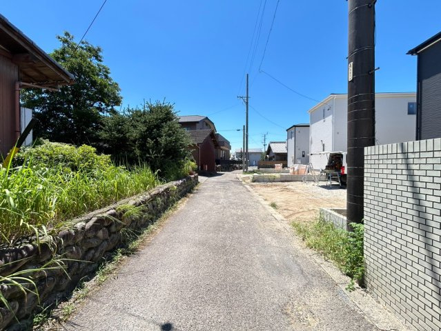 リーブルガーデン　江南市鹿子島町第四　全3区画分譲の前面道路含む現地写真|「現地（2026年7月10日）撮影」　
■前面道路　
■ヤマダ不動産　株式会社リライフ