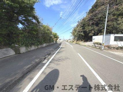 宮崎市大字恒久　土地の前面道路含む現地写真