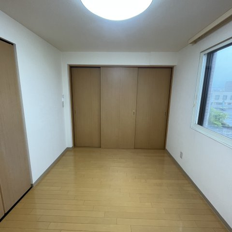 東町コーポラスの居間・リビング