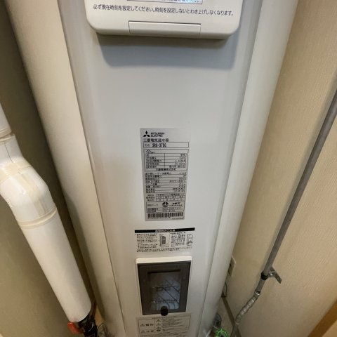 東町コーポラスの玄関