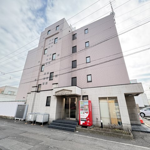 東町コーポラスの外観