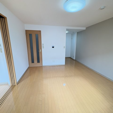 東町コーポラスの居間・リビング