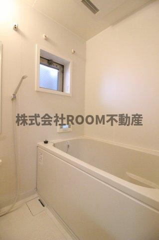 フリューゲル年見の浴室|コンパクトで使いやすいお風呂です