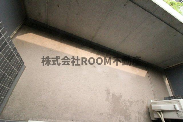 フリューゲル年見のバルコニー|バルコニーからの眺めを楽しみながら食事をしませんか