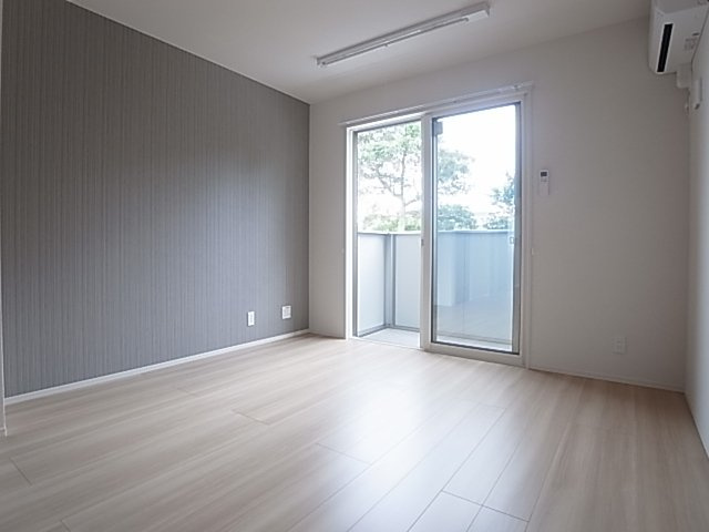 神戸市須磨区大手町５丁目のアパートの居間・リビング