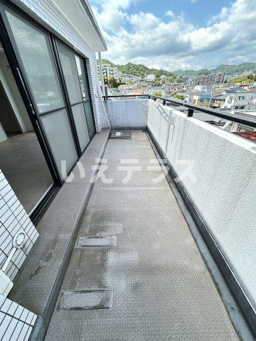 ロイヤル神戸池田広町のバルコニー