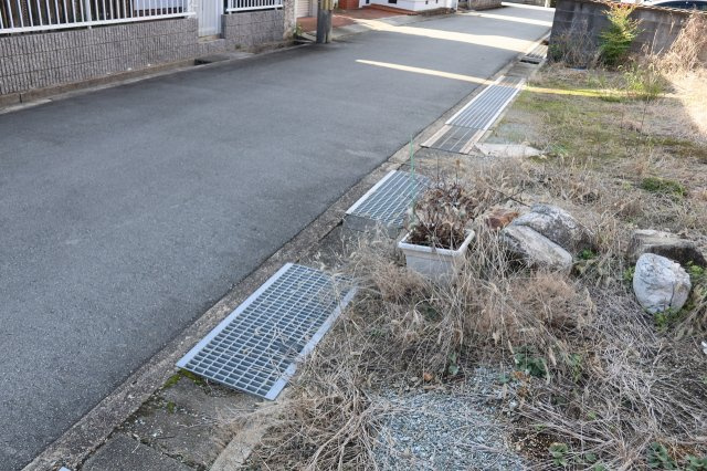 揖保郡太子町原　売地の前面道路含む現地写真