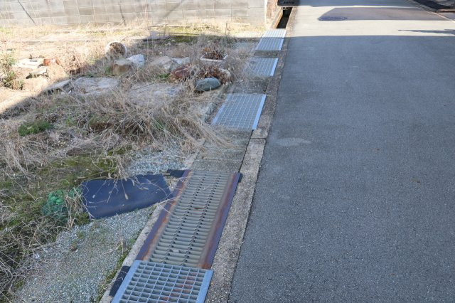 揖保郡太子町原　売地の前面道路含む現地写真