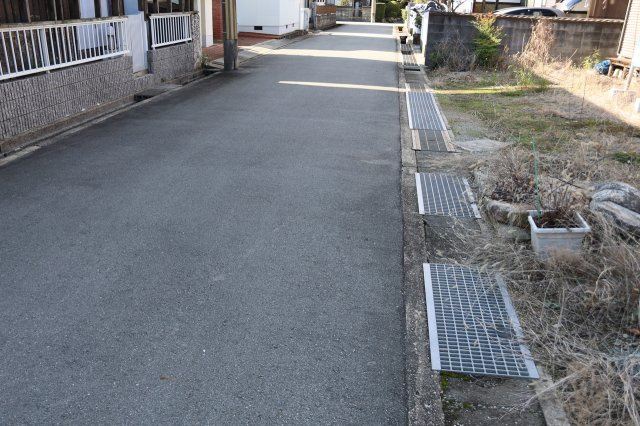 揖保郡太子町原　売地の前面道路含む現地写真