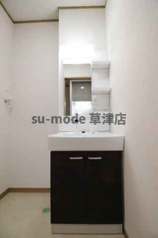 【洗面所】 | フォアール市子殿 | 脱衣スペースもあります