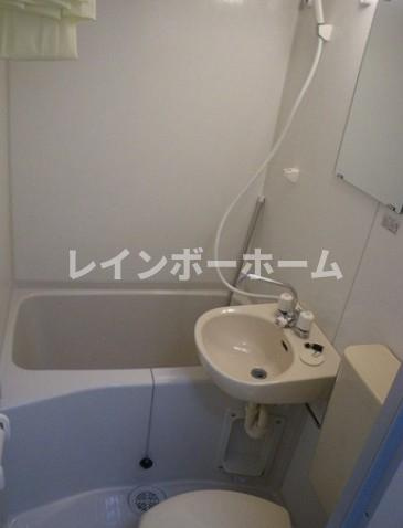 オリンピア亀戸の浴室