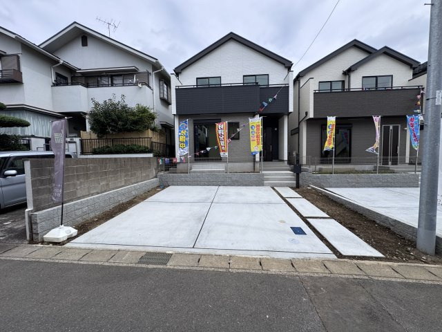 松戸市秋山新築戸建の駐車場|A号棟駐車スペース・並列2台駐車可