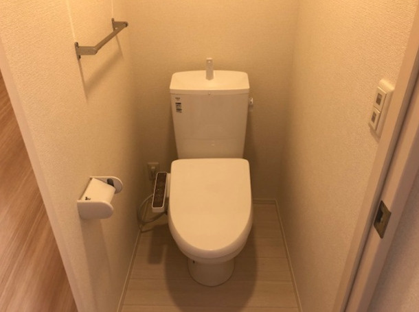 CASTILLOのトイレ|清潔感のあるトイレです
※現況優先
