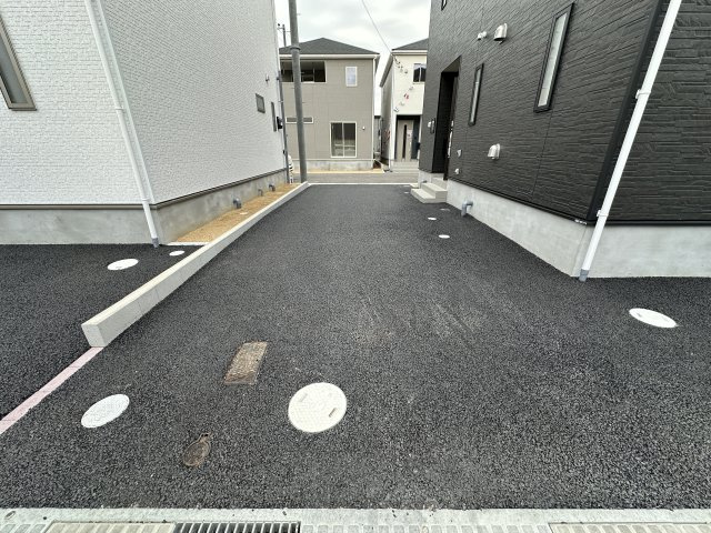 明石市大久保町谷八木新築戸建５号棟の駐車場