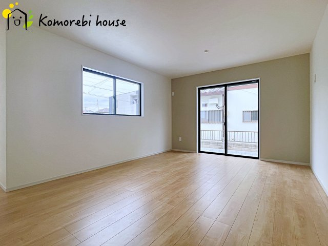 北足立郡伊奈町　1期　新築一戸建て　CRAFT PIT　02の居間・リビング