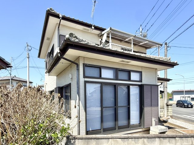 【中古戸建】高崎市浜川町の外観|■外観｜シンプルで洗練されたデザインは住まう人の色に染まり、個性を映し出します♪本日見学可能(*＾＾*)