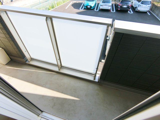 レセンテ西浦和のバルコニー