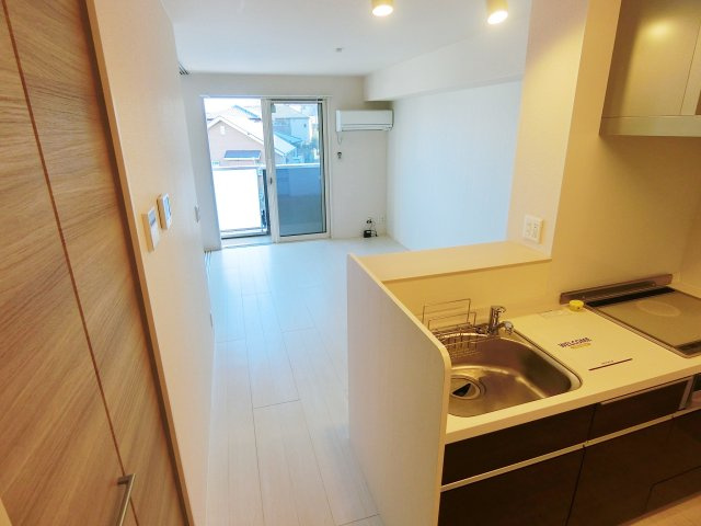 レセンテ西浦和の居間・リビング