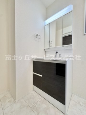 【独立洗面台】 | 豊川市幸町 2期 新築一戸建て 3号棟 | 使いやすい独立洗面台です