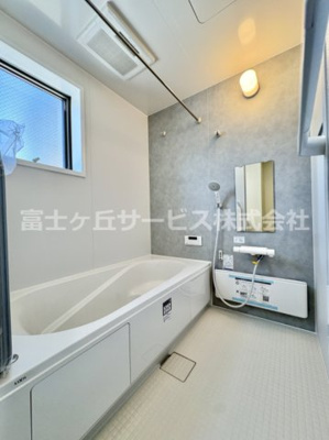 【浴室】 | 豊川市幸町 2期 新築一戸建て 3号棟 | ゆったり過ごせるお風呂です