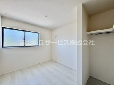 【洋室】 | 豊川市幸町 2期 新築一戸建て 3号棟 | スタンダードな洋室です