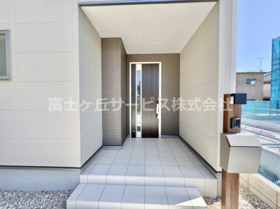 【エントランス】 | 豊川市幸町 2期 新築一戸建て 3号棟 | エントランスです