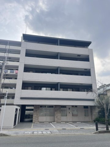 ルッシェ箱崎駅前