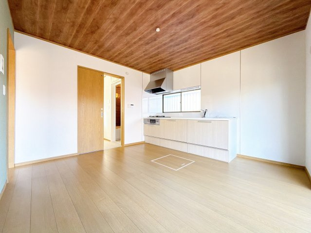 【居間・リビング】 | 前橋市駒形町　中古住宅