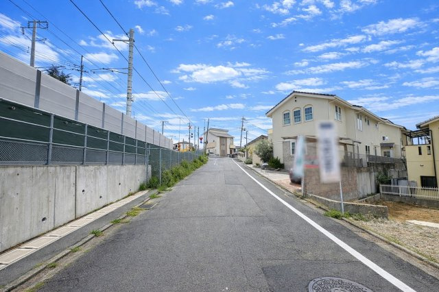 桃山長岡越中南町の前面道路含む現地写真