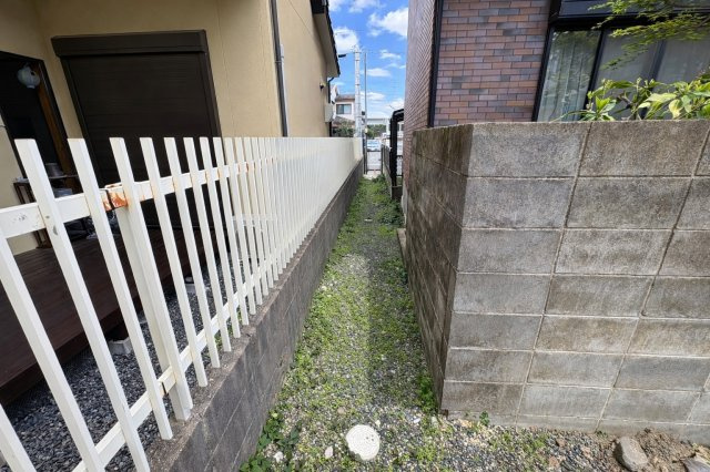 桃山長岡越中南町の前面道路含む現地写真