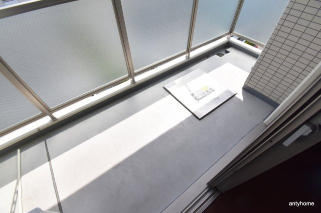 小西マンション　仲介手数料無料のバルコニー